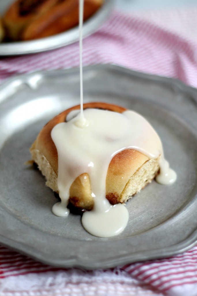 Mocha Cinnamon Rolls Glazed