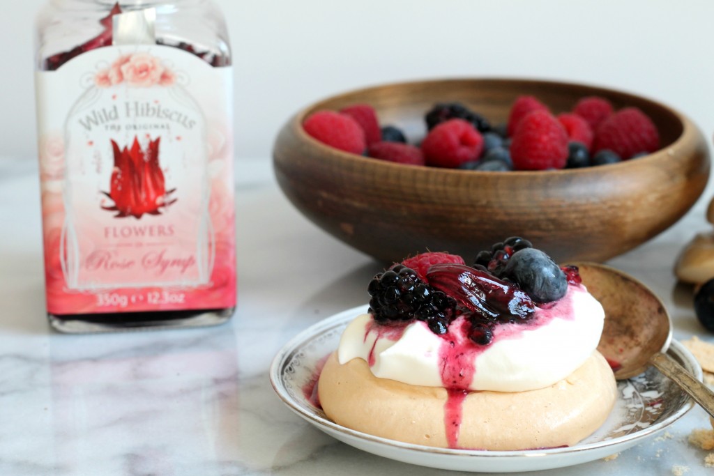 Berry Pavlova 04